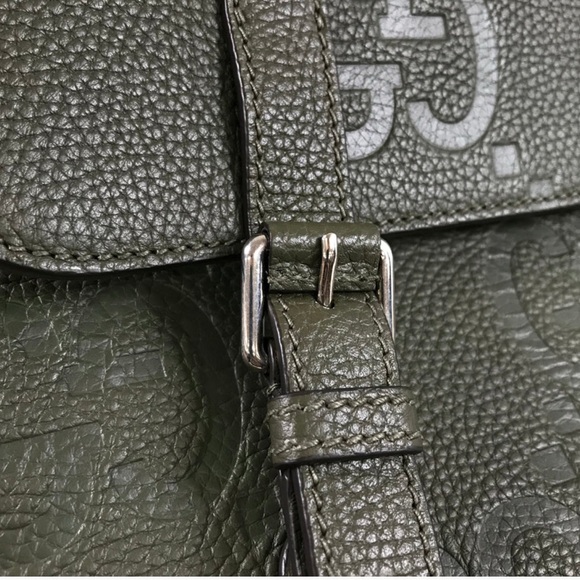 Green Jumbo GG Embossed Leather Medium Flap Messenger Bag used photo shoot - Picture 7 of 10